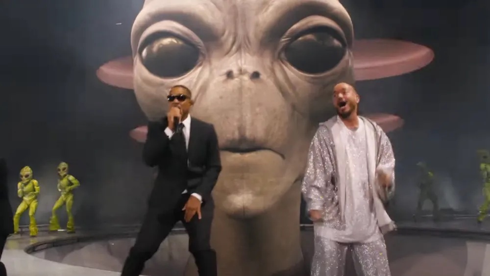 Will Smith ritorna ‘Men in Black’ al Coachella 2024 (video)