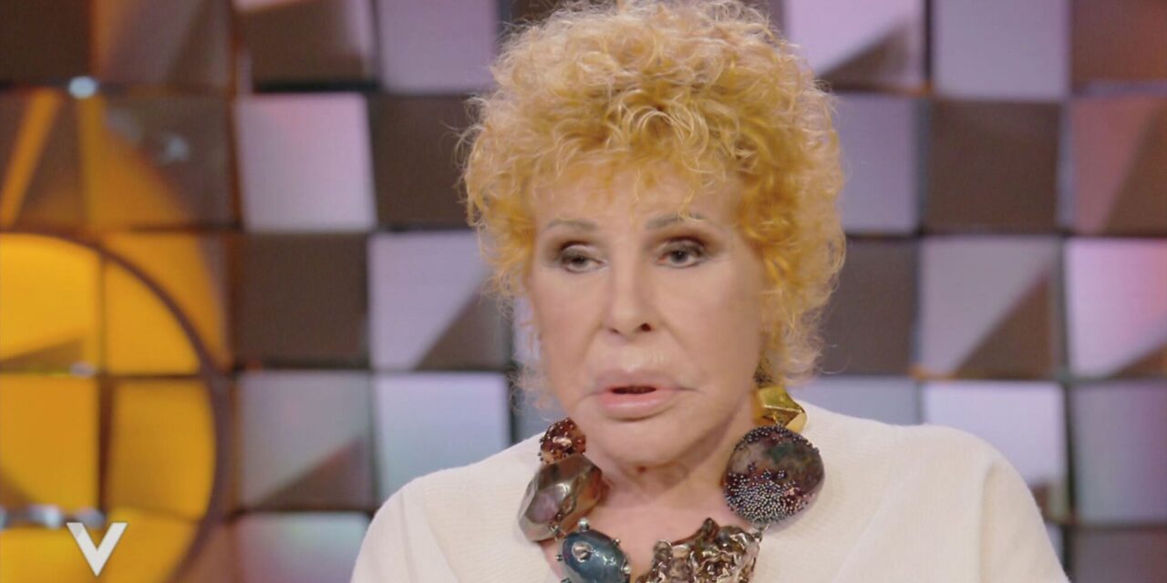 Ornella Vanoni: “Prendo gli psicofarmaci, se smettessi, ricrollerei. Ho sempre sofferto d’ansia”