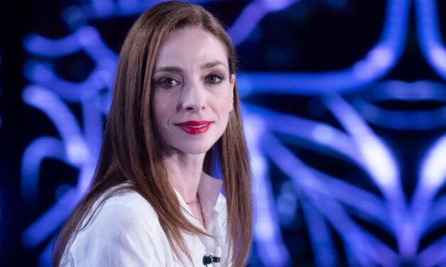 Anbeta Toromani: “L’incontro con Kledi mi ha cambiato la vita. Dopo Amici non sono più tornata in Albania, Maria De Filippi è stata come una mamma per me”