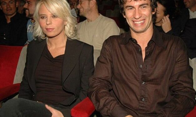 Kledi Kadiu su Maria De Filippi: “La sento spesso, la chiamo per chiederle consigli, credo che sia molto valida. Ci incontrammo a Buona Domenica 25 anni fa!”