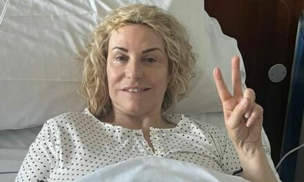 Antonella Clerici operata d’urgenza: “Dovevo controllare una cisti ovarica, da lì è partito uno tsunami. Risonanza, ricovero e operazione. Ciao ovaie”