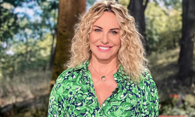Antonella Clerici: “La critica va bene, i commenti offensivi non li leggiamo. Fatevene una ragione, qui passa solo la gentilezza”