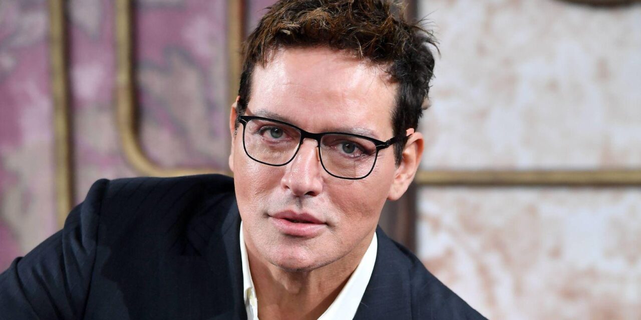 Gabriel Garko: “Ero in un ambiente che piegava le personalità, ho resistito accettando solo compromessi minimi. Ho sacrificatola vita privata per il lavoro”