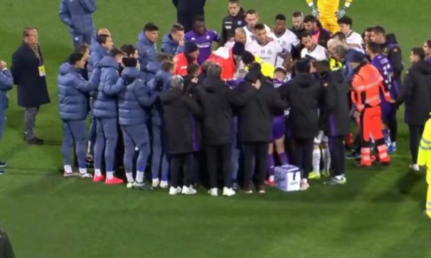 Fiorentina-Inter, malore in campo per Bove: partita sospesa