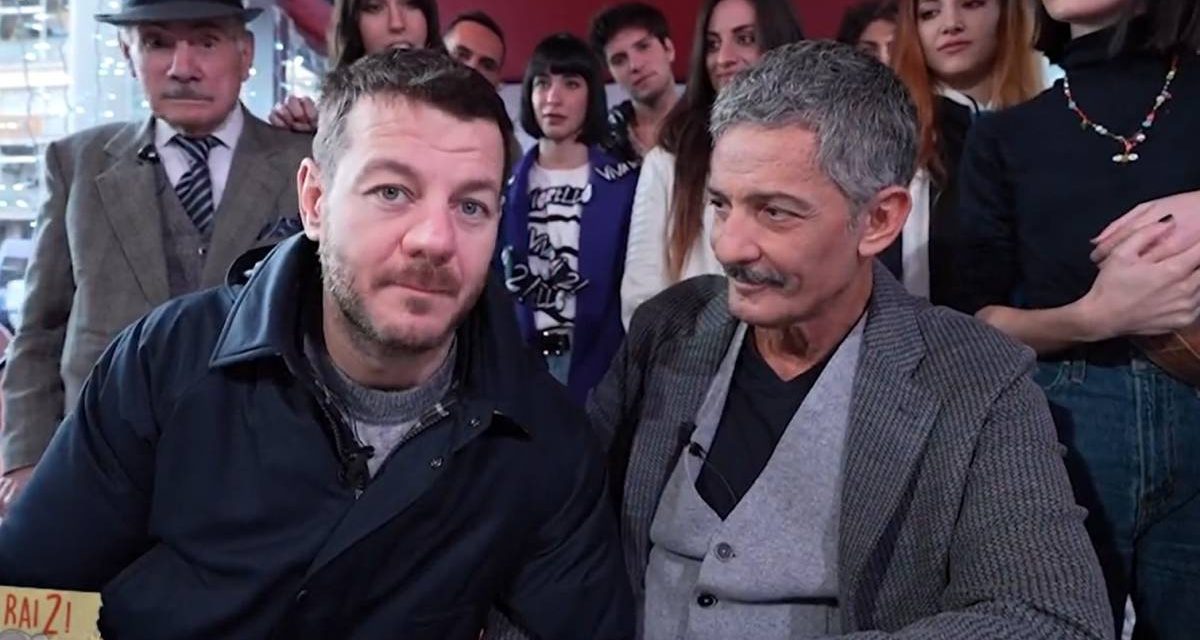 Alessandro Cattelan: “Ho scritto a Fiorello per avere dritte su come resistere all’orario del DopoFestival”