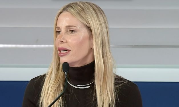 Marcuzzi: “Il mio modo di parlare è molto veloce, quindi Carlo sarà felice”. Conti: “Panariello farà da baby sitter a mio figlio”