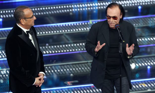 Venditti a Sanremo: “Il vero miracolo l’ha fatto Conti, la Vigilia è andato in una chiesa, ha trovato dei ragazzi che cantavano Stella e mi ha mandato il filmato”
