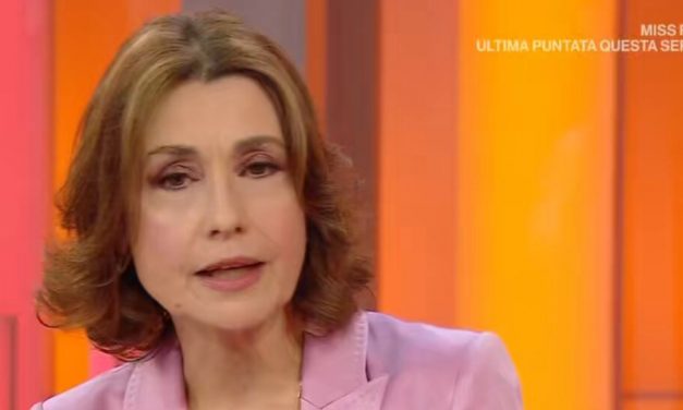 Claudia Koll: “Vorrei recitare ma non mi offrono ruoli adeguati. Linda e il brigadiere? Lo rifarei!”