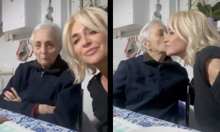 Paola Barale ricorda la madre dopo la sua scomparsa: “Mi piace ricordarti così quando ti rompevo le scatole. Mi divertiva la tua spontaneità e la tua schiettezza”