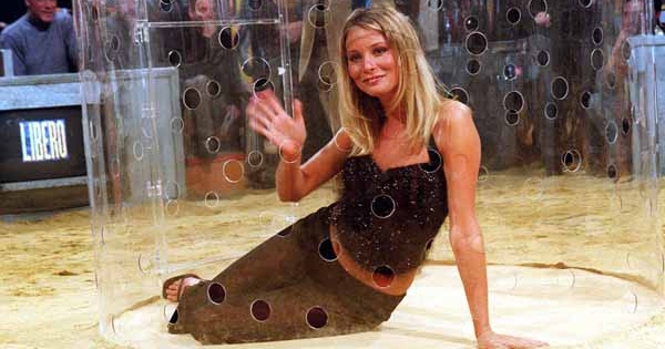 Flavia Vento: “Le veline sono donne-oggetto, sono col costume e ballano in modo provocante. Io a ‘Libero’ ero vestita!”