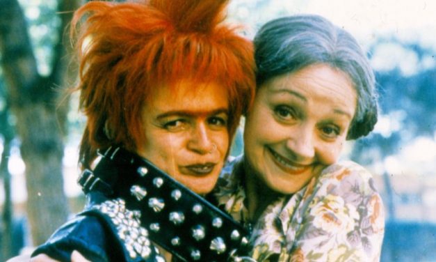 Maria Cristina Maccà: “Ero la ‘figlia’ di Fantozzi, ora per campare faccio la doppiatrice. Vorrei un lavoro, in questo Paese vanno avanti i mediocri”