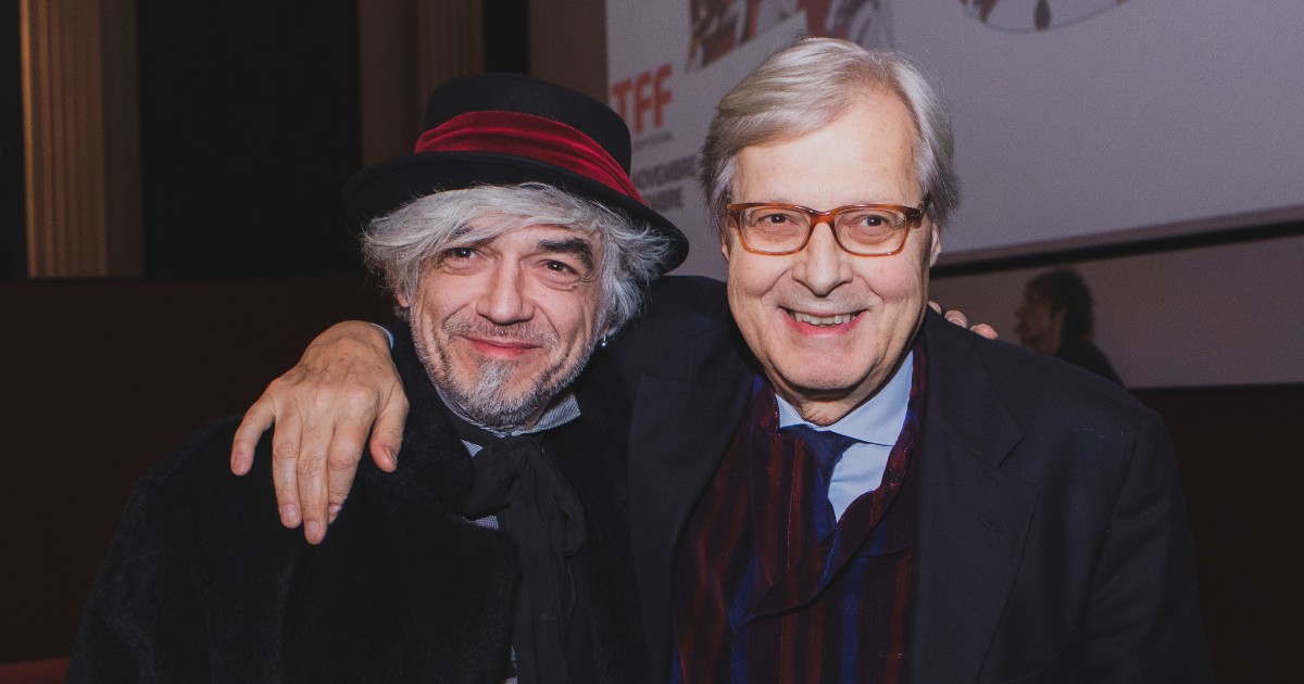 Vittorio Sgarbi in ospedale, Morgan rivela: “Ha rinunciato a lottare, anche un genio è fatto di carne e ossa”