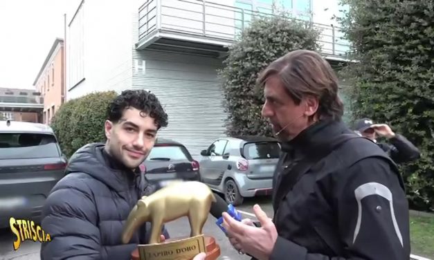 Tapiro a Tony Effe dopo le accuse di Valerio Scanu: “Io lavoro tutti i giorni a differenza sua. Il più stonato tra me e Fedez? Nella vita lui”