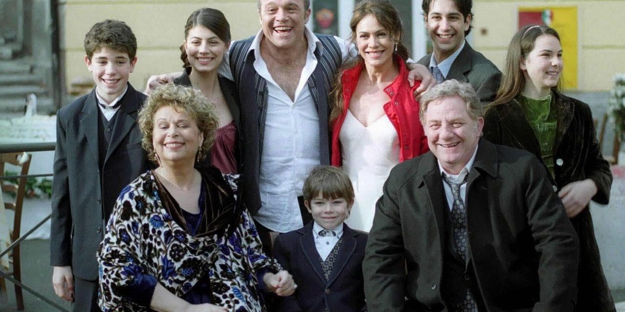 Antonello Fassari, Micol Olivieri ricorda: “E’ stato casa e famiglia, sul set lo avresti ascoltato per ore. Avrebbe meritato più spazio nel cinema italiano per l’attore che era”