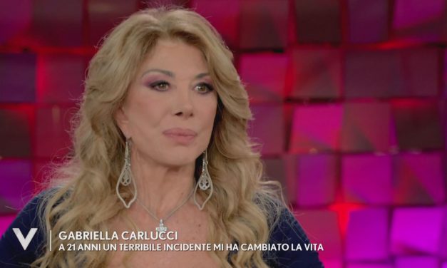 Gabriella Carlucci: “A 21 anni ebbi un incidente terribile in Messico. Il mio fidanzato morì sul colpo, io mi risvegliai 10 giorni dopo con il volto distrutto”