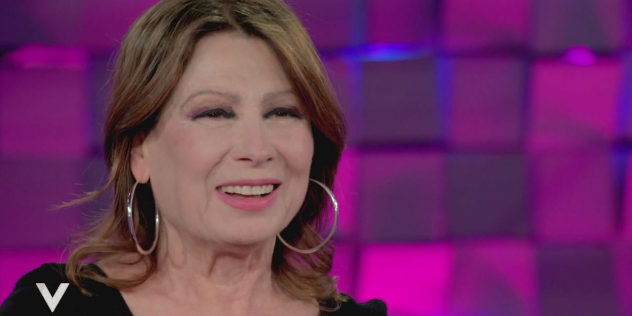 Rosanna Fratello, l’appello ad Ornella Vanoni: “Vorrei che mi riceva per un abbraccio e per un saluto. Ormai stiamo invecchiando entrambe, non è il caso di continuare questa guerra”