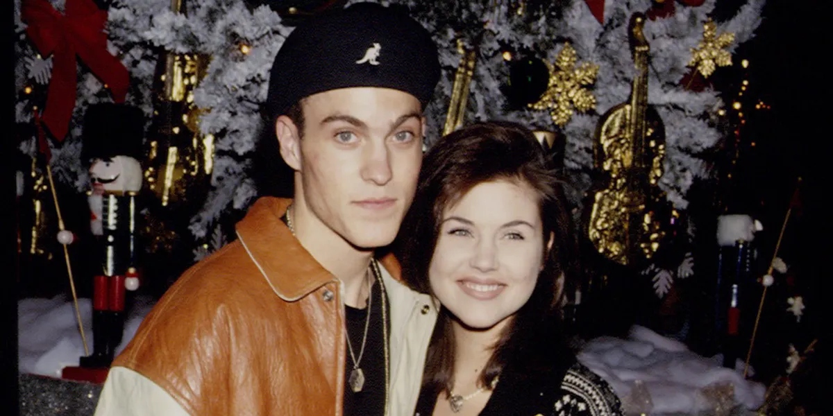 Beverly Hills 90210, Brian Austin Green su Tiffany Amber Thiessen: “Avevo una cotta per lei, ero geloso in alcune scene”