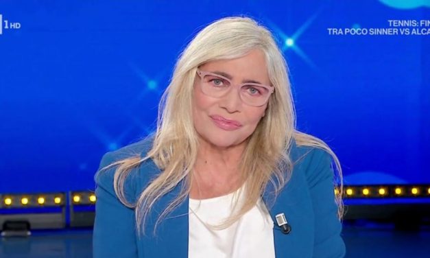 Mara Venier in lacrime a Domenica In: “Quando dico è l’ultima è perché ci credo veramente. Questi ultimi mesi non sono stati mesi facili per quanto riguarda la mia vita privata”