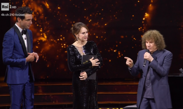 David 2025, Riccardo Cocciante sbaglia le parole di Era già tutto previsto: “Scusate voglio rifarlo”