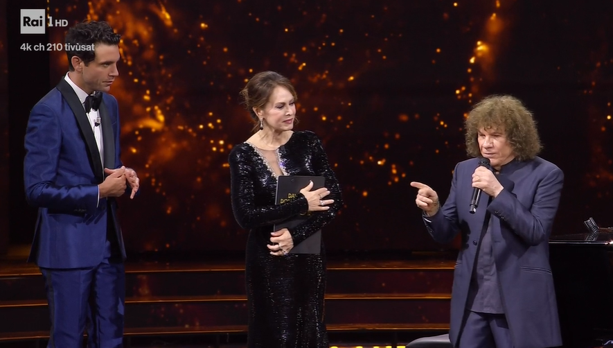 David 2025, Riccardo Cocciante sbaglia le parole di Era già tutto previsto: “Scusate voglio rifarlo”