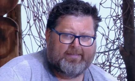 Mario Adinolfi: «Ho iniziato a prendere peso dopo la morte di mia sorella nel 1997: da allora ne ho presi 5 l’anno»