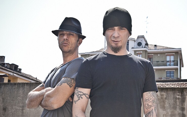 Neffa: “Con J-ax ci siamo un po’ odiati, c’era del testosterone e rivalità, la persona pubblica e la persona privata erano sovrapposte”