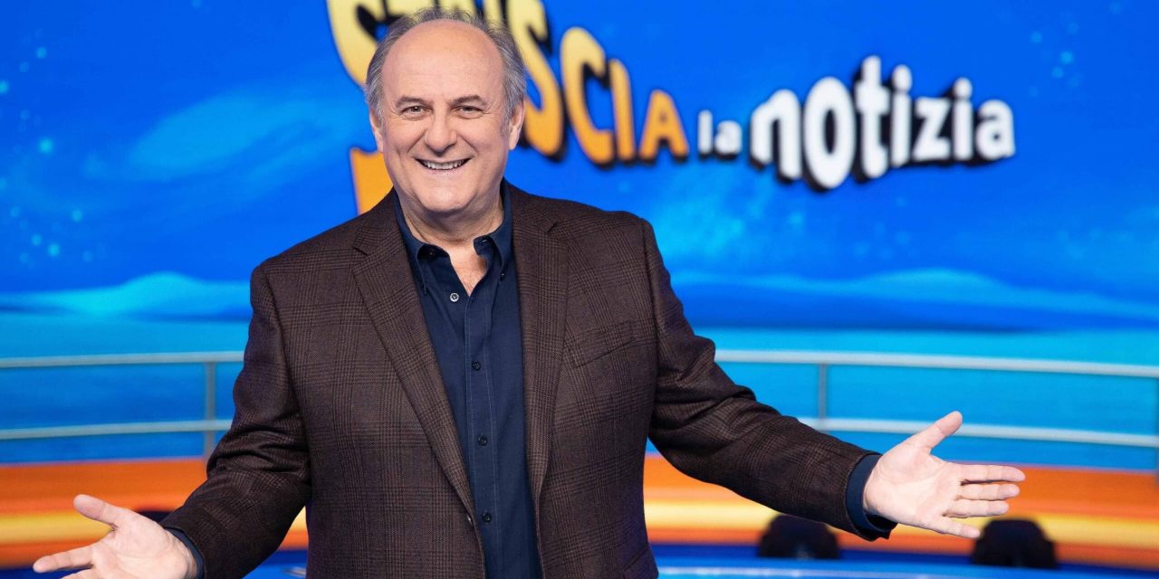 Gerry Scotti: “L’assenza di Striscia la Notizia dai Palinsesti? E’ stata una decisione epocale. Io ero seduto al bancone di Striscia e vedevo Ricci perplesso”