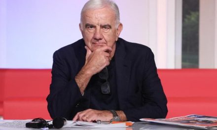 Gene Gnocchi: “Mettersi ad inseguire la tv di un tempo non ha senso. Lasciarla non è mai stato un problema. Oggi farei un corso su come diventare opinionisti”