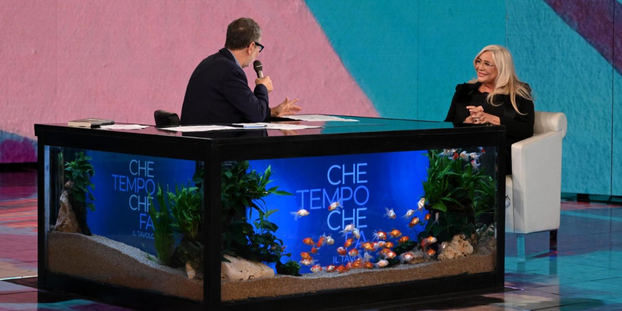 Mara Venier a Fabio Fazio: “Ho voglia di divertirmi, ho bisogno di stare con gli amici. Basta Domenica In, l’anno prossimo voglio stare qui da te”