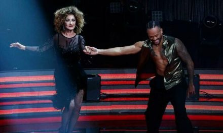 Marcella Bella: “I commenti sull’età? Poco eleganti, ci sono rimasta male, ma preferisco volare alto. Io mi sento sexy e sono vanitosa. Sanremo? Magari nel 2027!”