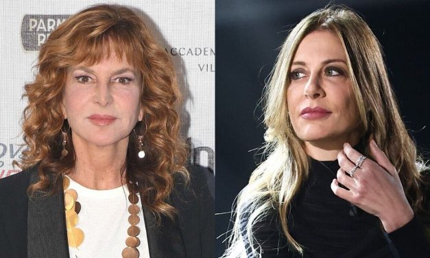 Giuliana De Sio: “Sono terrorizzata dall’invecchiamento del mio corpo e del mio cervello. La frase sul circoletto? La Fagnani se ne trovi un’altra”