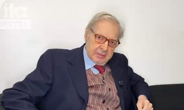 Vittorio Sgarbi: “Sposerò Sabrina perché mi dà serenità in un momento tempestoso. Mia figlia? Capisco quello che ha fatto ma lo trovo fuori misura”