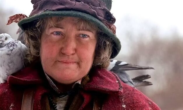 Addio a Brenda Fricker, la “Signora dei piccioni” di Mamma, ho riperso l’aereo: aveva 81 anni